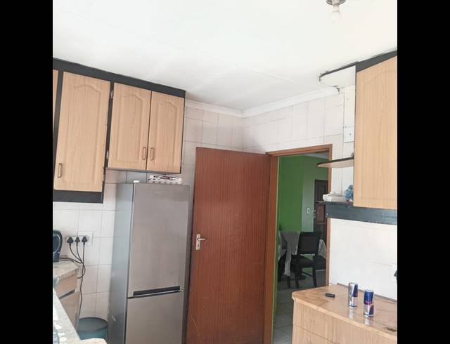 2 BEDROOM HOUSE FOR SALE IN KATLEHONG SOUTH